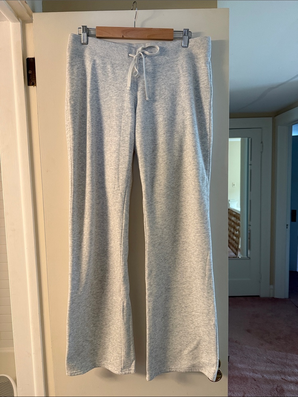Light Grey Women’s Drawstring Sweatpants